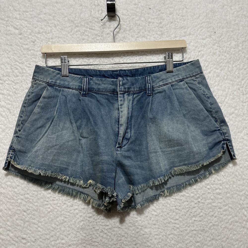 Free People Women's Size 29 Shorts Chelsea Blue Denim Pleated Cut Offs Raw Hem